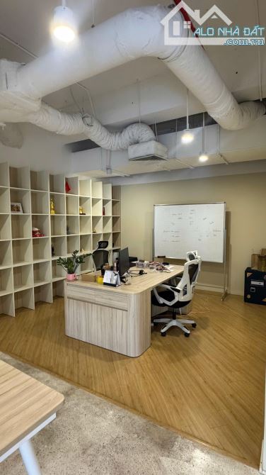 CHO THUÊ VĂN PHÒNG 600M2 FULL NỘI THẤT TẠI NGOẠI GIAO ĐOÀN GIÁ 200K/M2 - 9