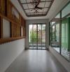 Cho thuê nhà mới đẹp - Mặt tiền P8 - có Sân vườn