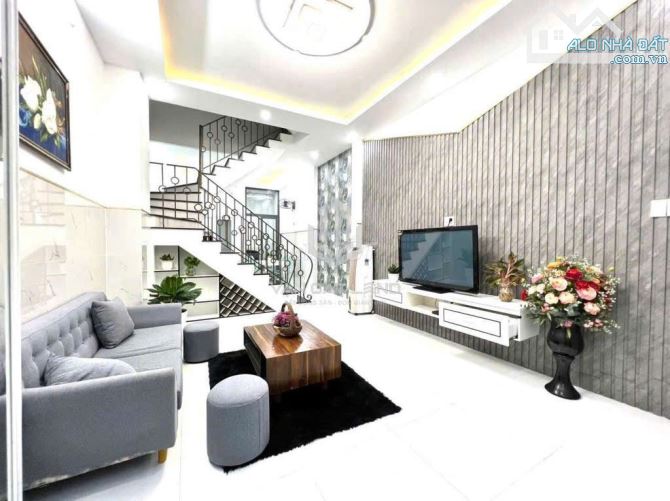 🏡🔥 CHO THUÊ NHÀ 1 TRỆT 2 LẦU PHAN CHU TRINH – CÁCH BIỂN THÙY VÂN 400M – GIÁ 12 TRIỆU/THÁ