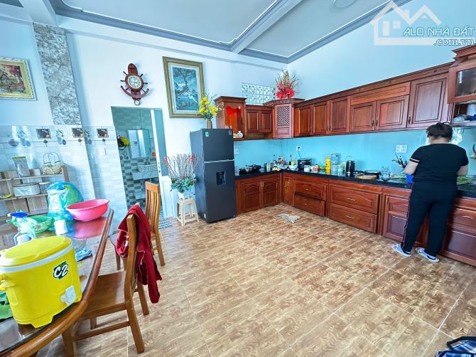 Bán Nhà Phố Hẻm Xe Hơi Đường Kim Đồng, Phường 6, Đà Lạt – Diện Tích 100m², 4 Phòng Ngủ - 1