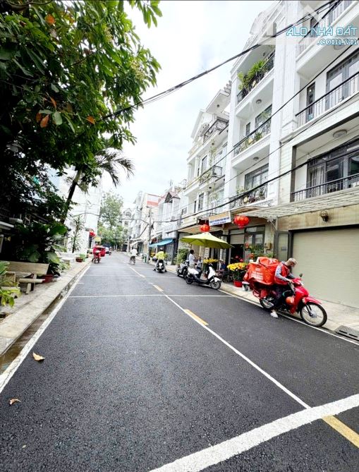 🏡 Huỳnh Thị Đồng – 52m² – Nhà phố 5 tầng – Mặt tiền đường 8m – Gần Phú Mỹ Hưng – Full NT - 2