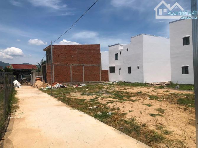 Nhà đẹp trung tâm Diên Điền chỉ 2ty350 - 8