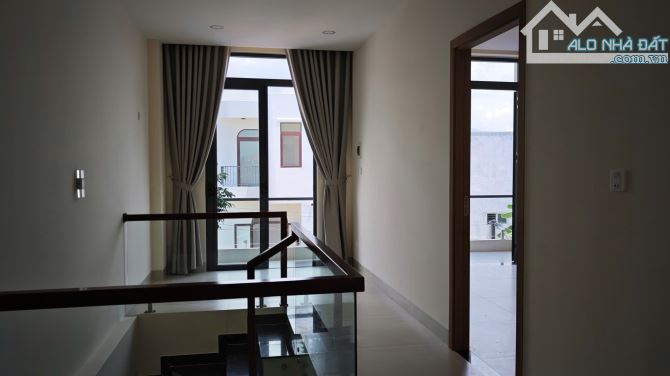 BÁN NHÀ HAI MẶT TIỀN MỚI ĐẸP GẦN VÕ NGUYÊN GIÁP - 9