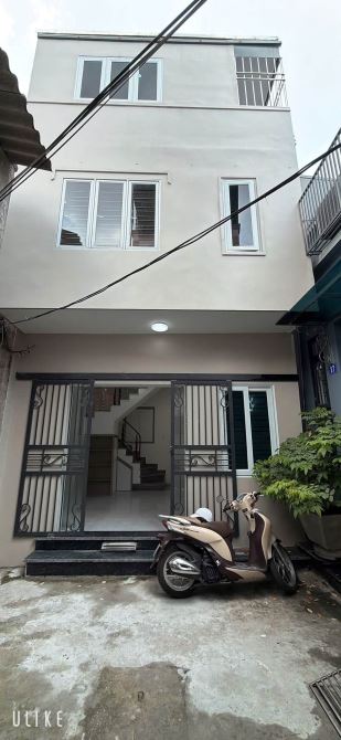 🏠 Bán nhà Phố Cấm 30m2 - 3 tầng - Sân rộng - 2.28 tỷ