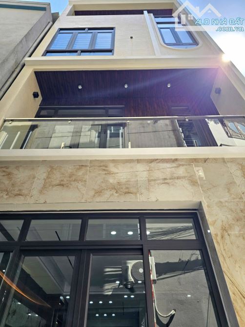 🏠 Bán nhà Chợ Hàng Cũ 48m2 - 4 tầng - Xây độc lập - 5.2 tỷ