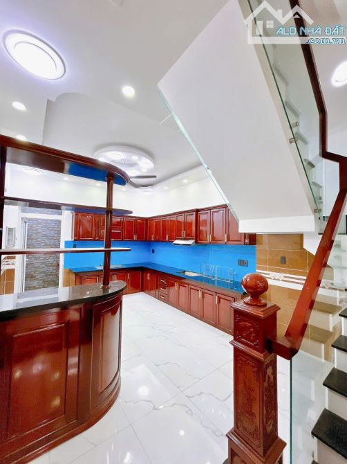 📍Hẻm 7m Bờ Bao Tân Thắng  gần Aeon Tân Phú - 4.1m ❌️17.5m - Đúc 3 Lầu - 💵 8.6 Tỷ TL - 10