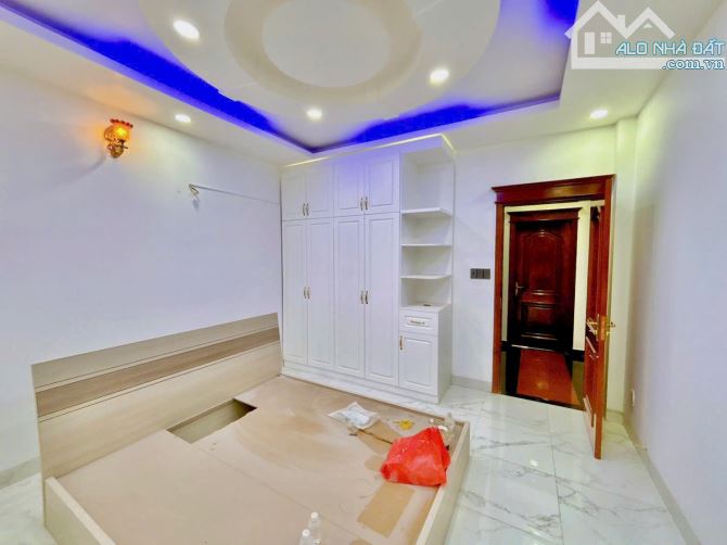 📍Hẻm 7m Bờ Bao Tân Thắng  gần Aeon Tân Phú - 4.1m ❌️17.5m - Đúc 3 Lầu - 💵 8.6 Tỷ TL - 2