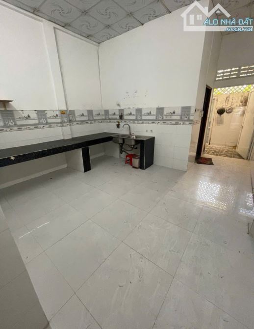 Bán nhà cấp 4 cách chợ Thới Tứ 200m vào 1 sẹc Trịnh Thị Miếng, Hóc Môn giá 860trieu, SHR - 2