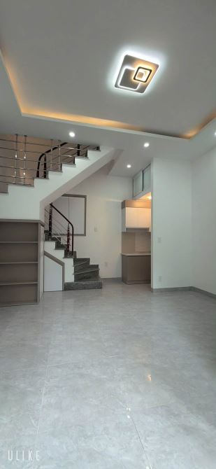 🏠 Bán nhà Phố Cấm 30m2 - 3 tầng - Sân rộng - 2.28 tỷ - 2
