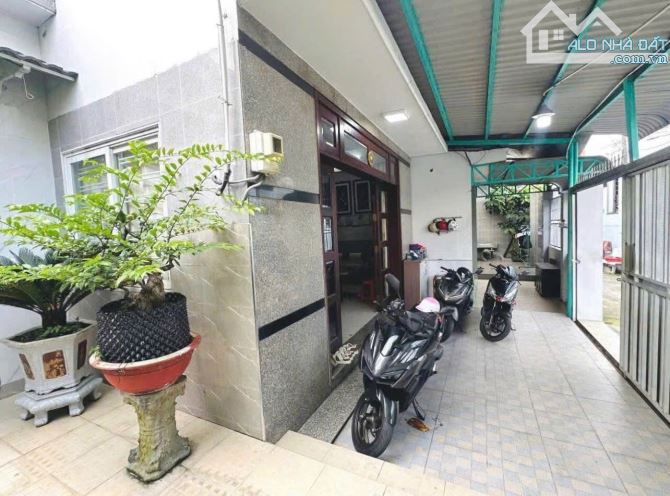 Biệt thự mini Thị trấn hóc môn - 3