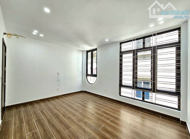 🏠 Bán nhà Chợ Hàng Cũ 48m2 - 4 tầng - Xây độc lập - 5.2 tỷ - 3