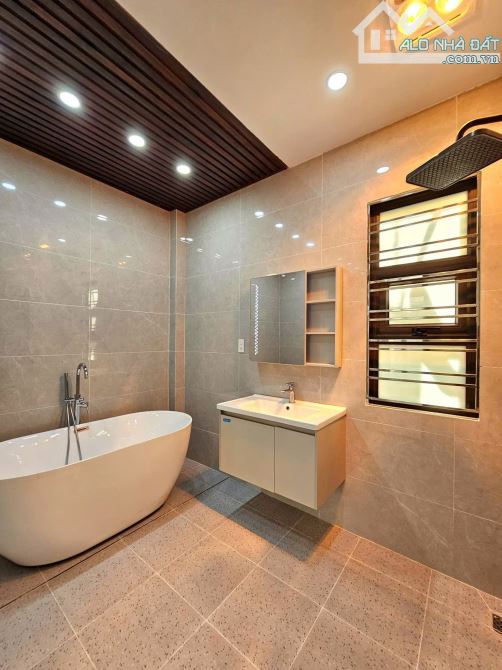 🏠 Bán nhà Chợ Hàng Cũ 48m2 - 4 tầng - Xây độc lập - 5.2 tỷ - 4