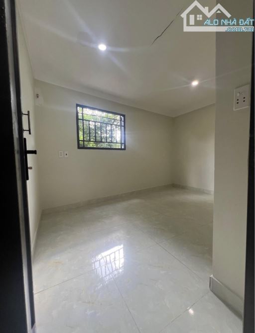 Bán nhà cấp 4 Song hành 4mx15m - 1,1tỷ sổ hồng riêng - 5