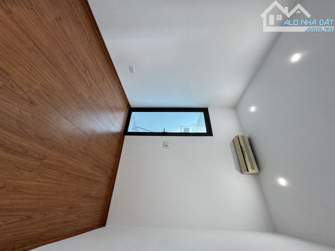 Nhà đẹp Hoàng Mai 3.68 tỷ - 35m 3 tầng 4 PN - tặng nội thất - Ngõ thông thoáng - 8