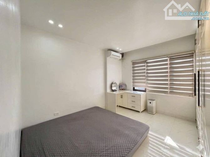 🏠 Bán nhà Khúc Thừa Dụ 47m2 - 3 tầng - Gần Aeon Mall - 3.55 tỷ - 8