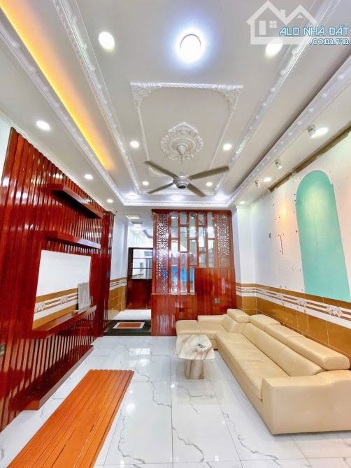 📍Hẻm 7m Bờ Bao Tân Thắng  gần Aeon Tân Phú - 4.1m ❌️17.5m - Đúc 3 Lầu - 💵 8.6 Tỷ TL - 9
