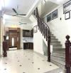 Cho thuê nhà nguyên căn Thạch Bàn, 50m2, 3 tầng, ngõ oto giá 7 triệu.
