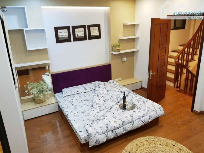 Nhà Hàng Vôi 6 Tầng Kinh Doanh Homestay Ngõ Rộng Sạch gần phố 16.5 Tỷ
