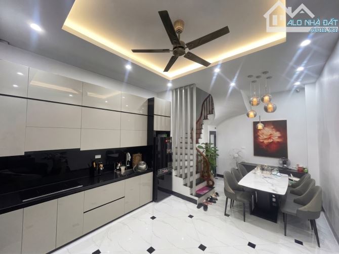✨ NHÀ ĐẸP Ở NGAY - NGÕ NÔNG THOÁNG - 5 TẦNG FULL NỘI THẤT - GẦN PHỐ TRƯƠNG ĐỊNH ✨