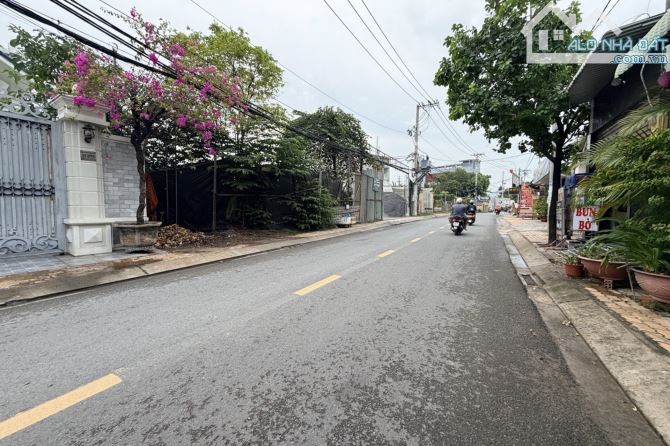 NHÀ MẶT TIỀN-152m2-VỪA Ở VỪA KINH DOANH ĐA NGÀNH NGHỀ-TÂN XUÂN-HÓC MÔN-CHỈ 7Tỷ