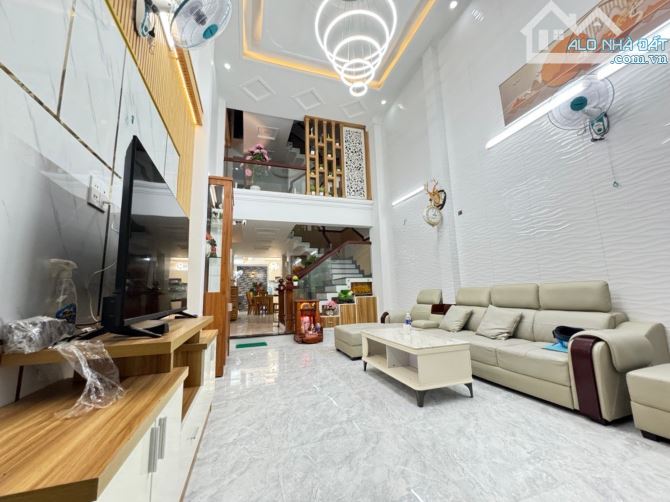 149/ Nguyễn Duy Cung, Gò Vấp 90m chỉ 10.x - 1