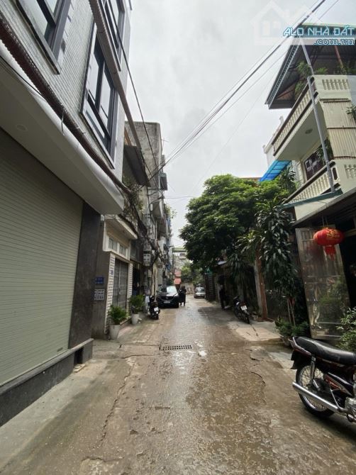 Bán nhà Hoàng Liệt. Lô góc - Ô tô tránh - Ngõ thông - Kinh doanh. - 1