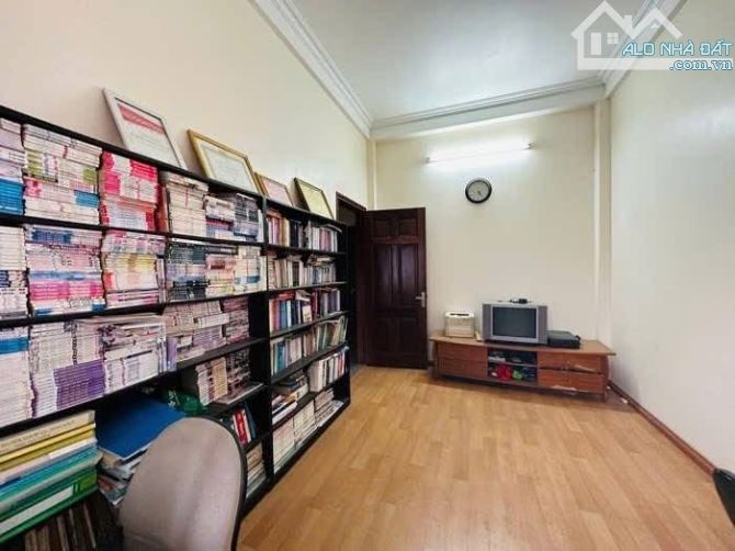Hạ chào gấp Phân Lô Quân Đội Lý Nam Đế – Ô Tô Đỗ Cửa – 60m² MT 5m – Nhỉnh 21 Tỷ - KD VP - 4