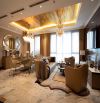 Bán biệt thự trên cao Nguyễn Văn Huyên - Cầu Giấy 200m2 giá chỉ hơn 30 tỷ