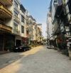 Ngay cạnh bxe Nước Ngầm 30m2x5T ngõ 2 làn ô tô tránh, mặt tiền rộng, ngõ thông kinh doanh