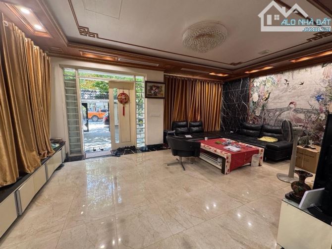 💚BIỆT THỰ TÂY LINH ĐÀM-VIEW CÔNG VIÊN-YÊN TĨNH-200m2-MẶT TIỀN:10m-72 tỷ (có thương lượng)