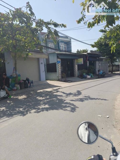 BÁN ĐẤT ĐƯỜNG SONG HÀNH 130M²,  GẦN NGAY BỆNH VIỆN ĐA KHOA HÓC MÔN - GIÁ 2 TỶ 8
