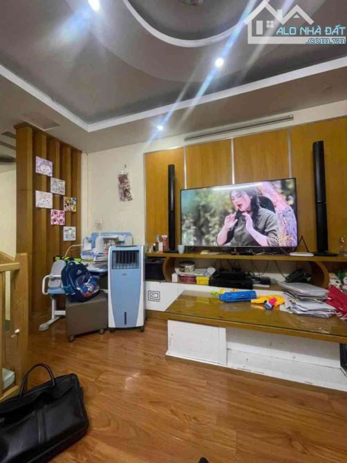🌳 HƠN  9 TỶ 45M.5 TẦNG .PHỐ KIM GIANG.  🚔ô tô qua cửa, cách ô tô tránh 15m, trường, chợ - 1