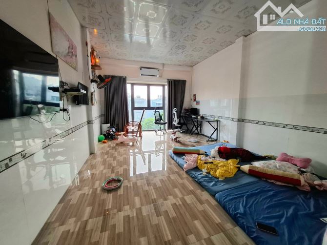 Mặt tiền Thới An 19A giá 5.3 tỷ - 1