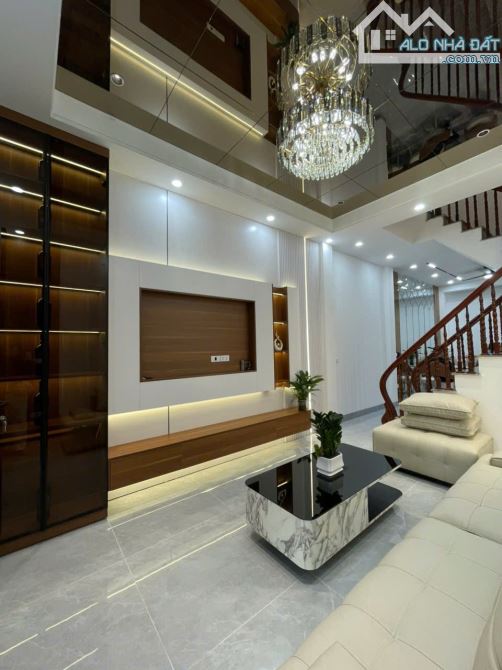 SIÊU PHẨM LUNG LINH – 2 THOÁNG TRƯỚC SAU – CÁCH Ô TÔ CHỈ 10M. - 1