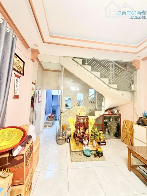 BÁN NHÀ 2 TẦNG 50M2 - HIỆP THÀNH 26 Q12 - HẺM XE HƠI - 4.56 TỶ - 1