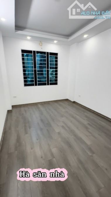 7.89 TỶ – NGAY NÚT GIAO TÂN MAI – NHÀ MỚI 5 TẦNG – MẶT TIỀN 4.7M - 2