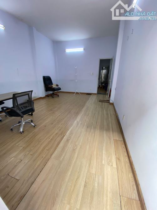 Cho thuê Văn Phòng 35m2 mặt tiền đường Bàu Cát 6, Phường 14, Quận Tân Bình, - 2