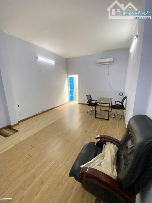 Cho thuê Văn Phòng 35m2 mặt tiền đường Bàu Cát 6, Phường 14, Quận Tân Bình, - 4