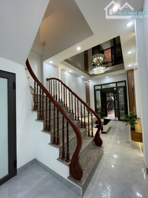 SIÊU PHẨM LUNG LINH – 2 THOÁNG TRƯỚC SAU – CÁCH Ô TÔ CHỈ 10M. - 5