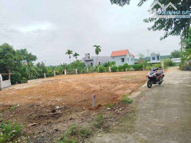 Đất xây nhà vườn 1100m2 có 120m2 đất ở gần nam kỳ khởi nghĩa.