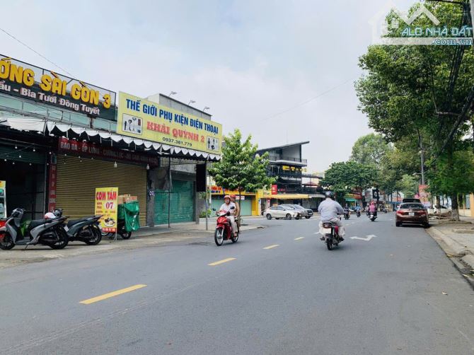 Mặt Tiền Đường TRƯƠNG ĐỊNH P.Tân Mai TP.Đồng Nai (8.8M X 35M) 275 m2 FULL THỔ CƯ