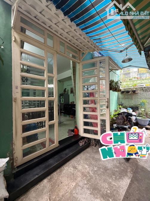NHÀ 3 TẦNG BTCT CHẮC CHẮN ,DT 40M2 NGAY TRẦN XUÂN SOẠN,HƠN 4 TỶ XÍU À!