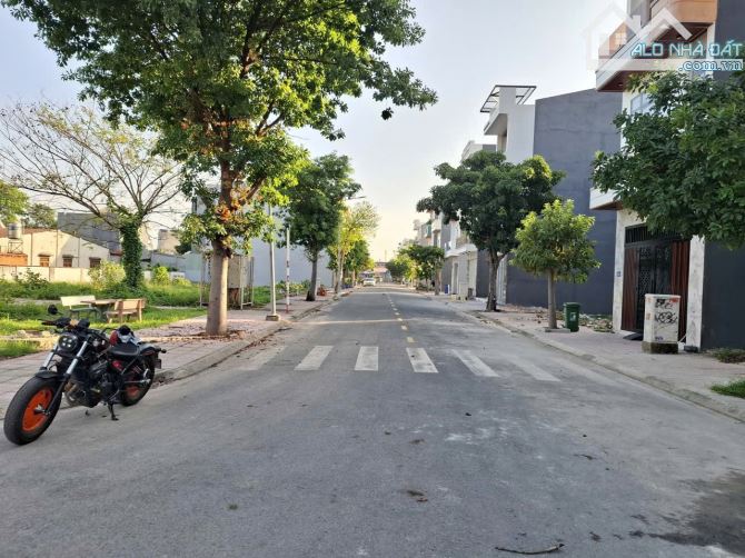 2,95Tỷ TL🔥Bán đất Đối Diện công viên_67,5m2_gần ngã 4 Bình Chuẩn_p.Bình Chuẩn_Thuận An - 1