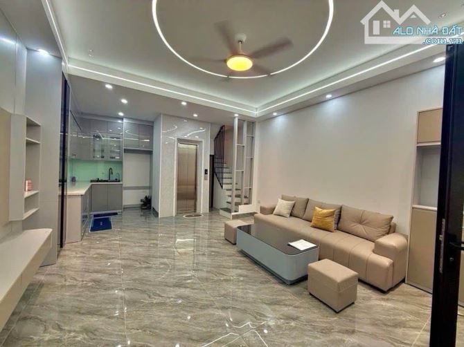 Đại Từ/ DT 40M² x6 Tầng/ MT 4,5m/ Thang Máy/ Hơn 12 tỷ - 1
