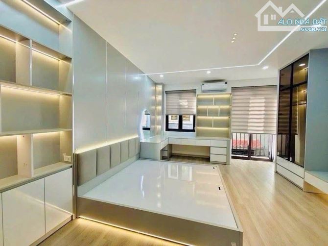Đại Từ/ DT 40M² x6 Tầng/ MT 4,5m/ Thang Máy/ Hơn 12 tỷ - 2