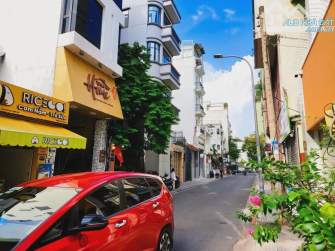 CHỦ SẮP ĐỊNH CƯ NƯỚC NGOÀI GIẢM SỐC 2 TỶ - BÁN NHANH NHÀ MẶT TIỀN NGUYỄN PHI KHANH 60M2 QU