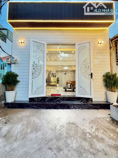Cần bán nhà vị trí đắc địa mặt tiền Đào Tông Nguyên, Nhà bè, DT 5x14m. Giá 4,79 tỷ - 10