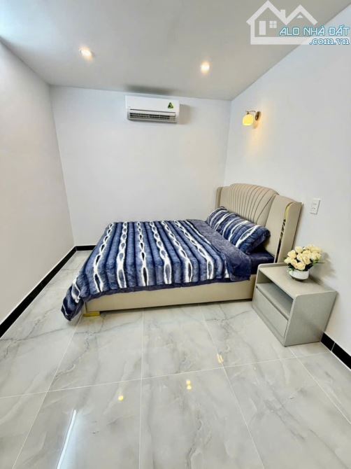 Cần bán nhà vị trí đắc địa mặt tiền Đào Tông Nguyên, Nhà bè, DT 5x14m. Giá 4,79 tỷ - 1