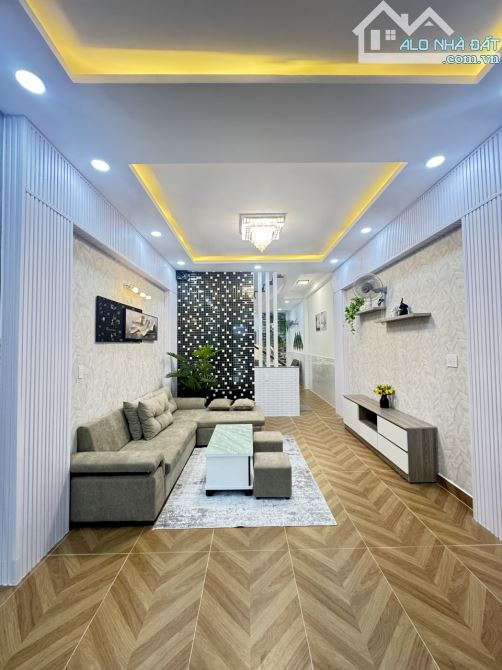 Bán Nhà MT Đường Số 11 KDC Bình Hưng - 4m x 18m - 72m2 - 1 TrệT 2 Lầu - Nhà Mới Đẹp - 2