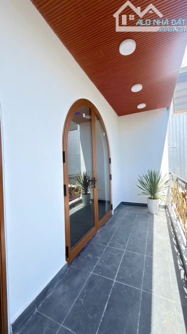 🔥HẠ SÂU 500 TRIỆU BIỆT THỰ CÓ HỒ BƠI GỐC NGÃ TƯ 2MK OTO 5M TT HẢI CHÂU 8.XTỶ - 3